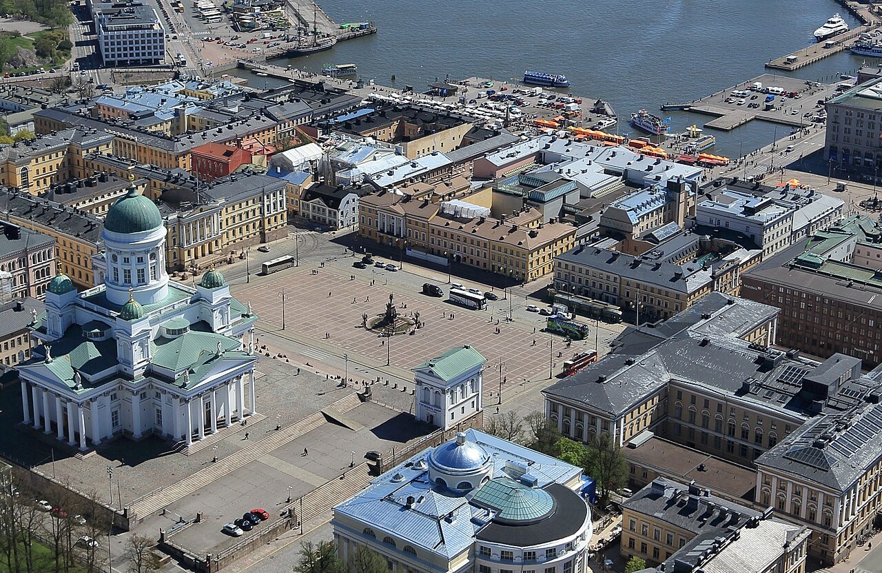 Photograph of Senate Square and Helsinki Cathedral, Helsinki